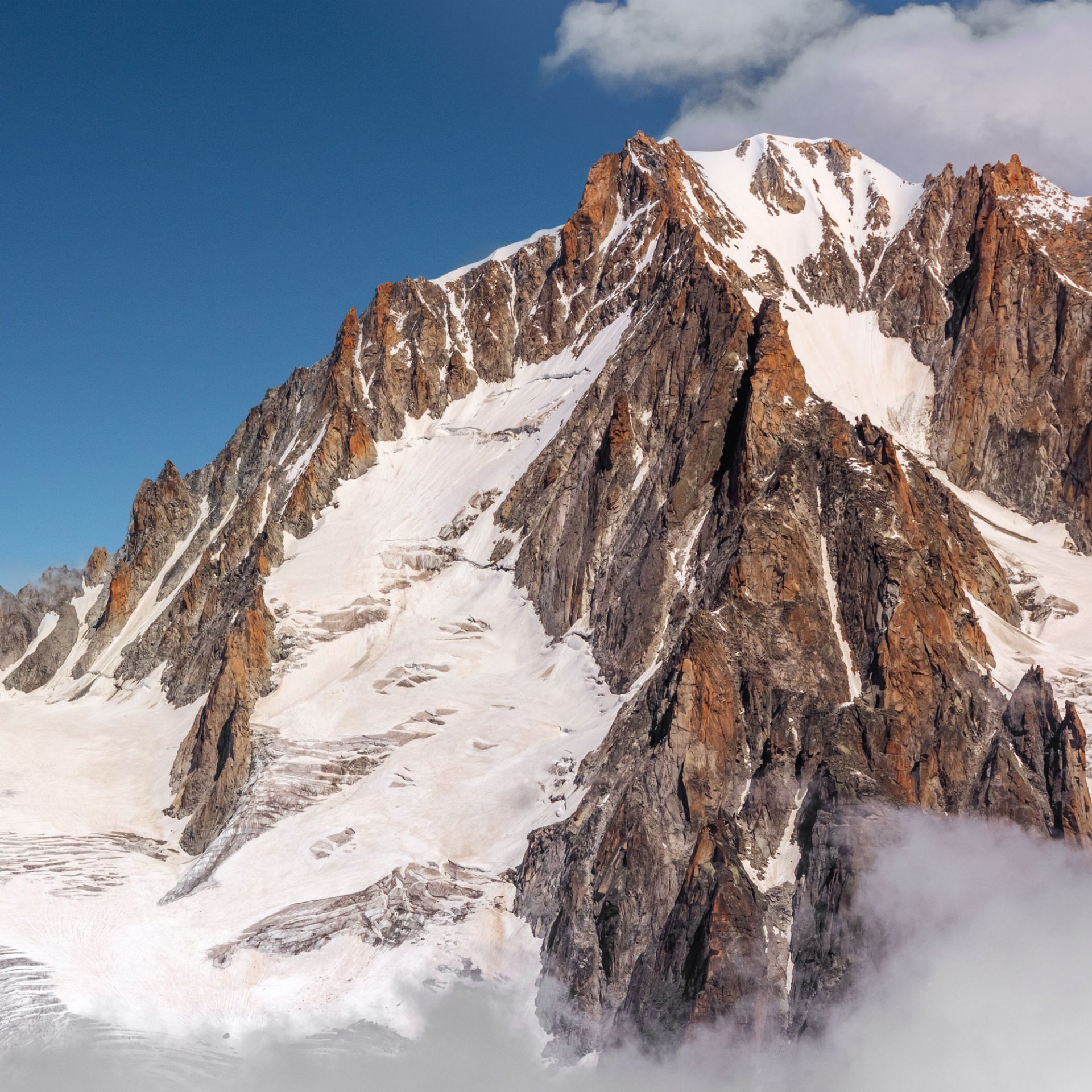 HELIGUIDES_COURMAYEUR_MONTE-BIANCO