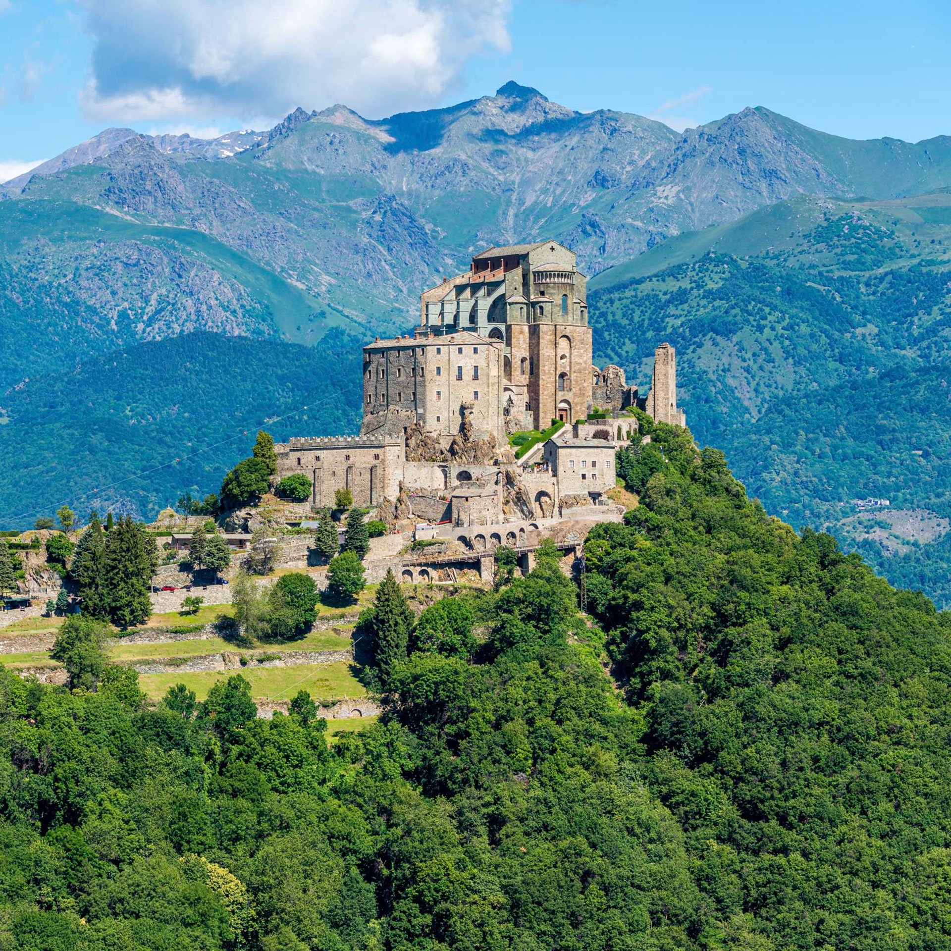 shutterstock_2070912923-square