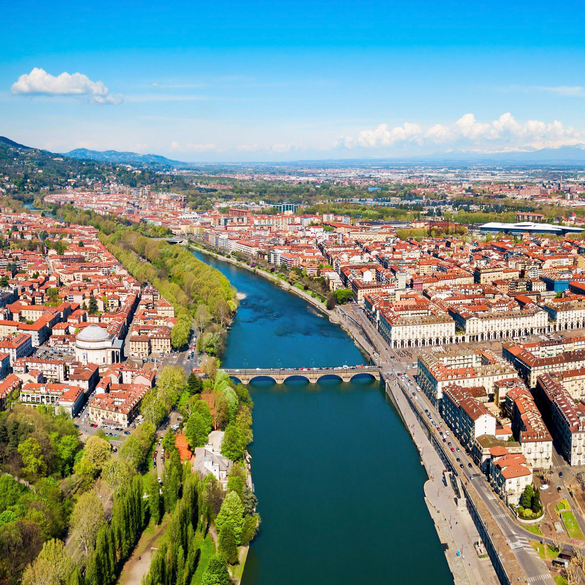 shutterstock_2350046941-square